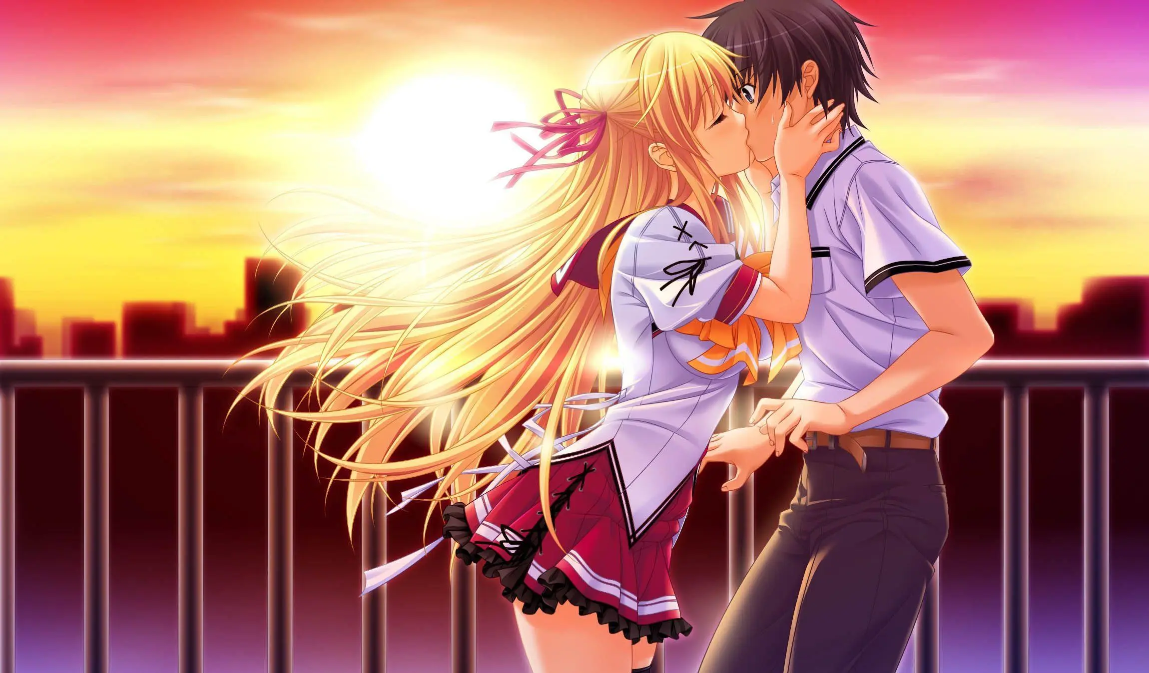 Cặp đôi anime trao nhau nụ hôn ngọt ngào dưới ánh hoàng hôn lãng mạn trên tầng thượng cao