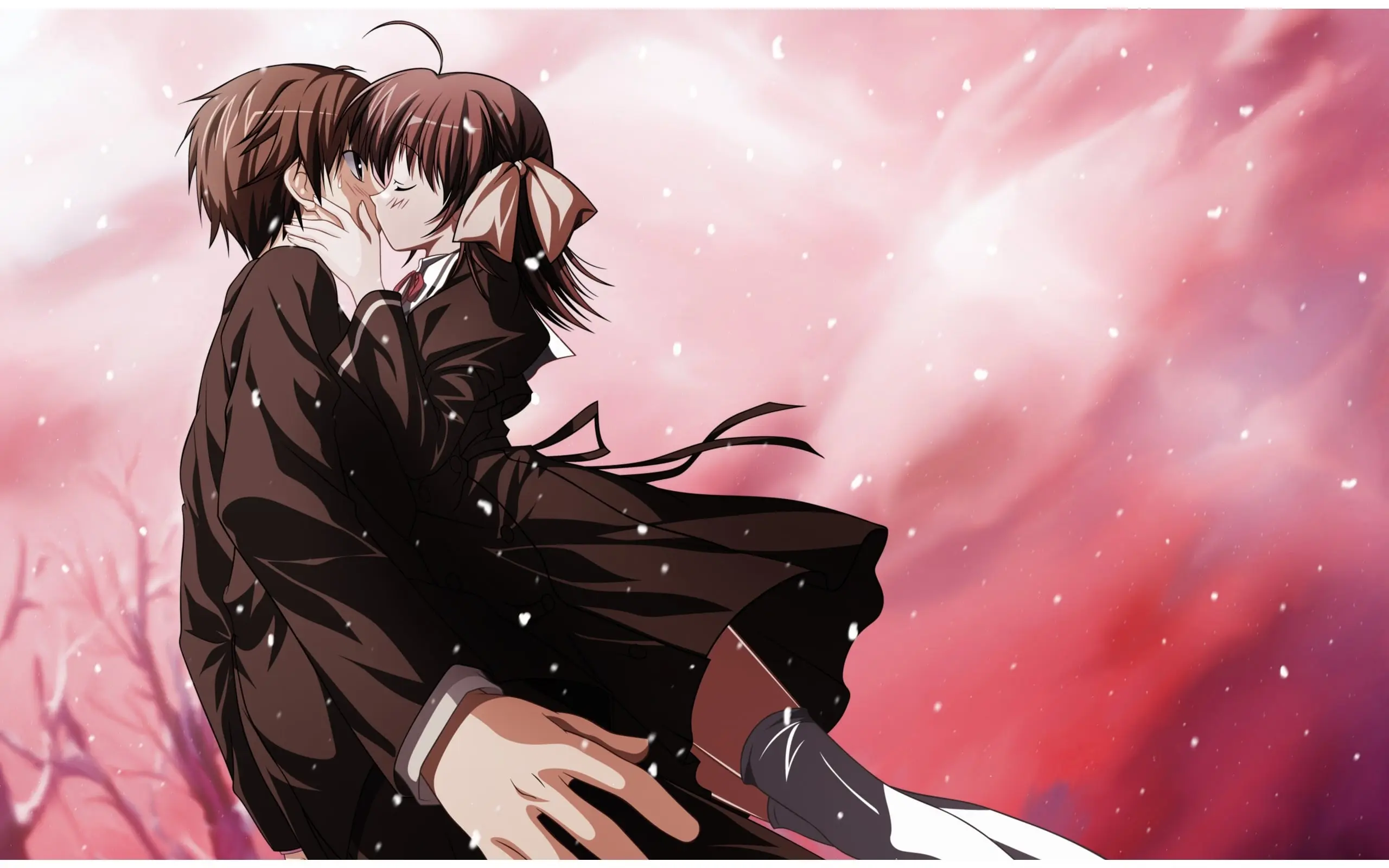 Cặp đôi anime trao nhau nụ hôn ngọt ngào lãng mạn giữa khung cảnh tuyết rơi dịu dàng ấm áp