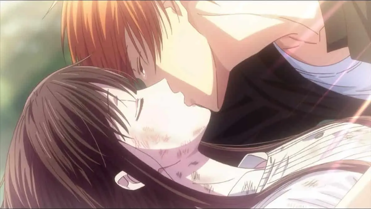 Cặp đôi anime trao nhau nụ hôn ngọt ngào lãng mạn trong khung cảnh ấm áp dịu dàng