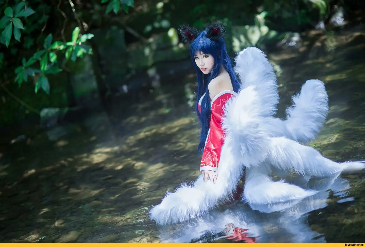 Ahrishiki cosplay vẻ đẹp hồ ly chín đuôi huyền ảo