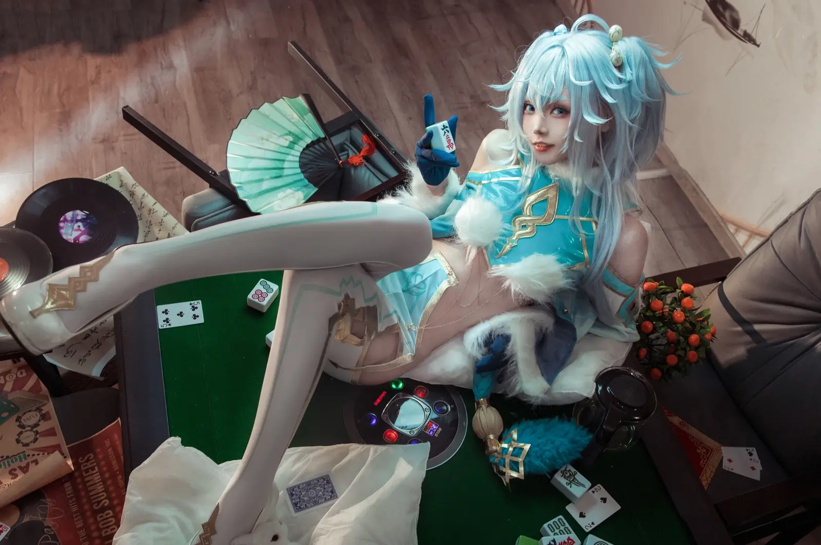 Ganyu cosplay trong vai gái nhờn tươi đáng yêu